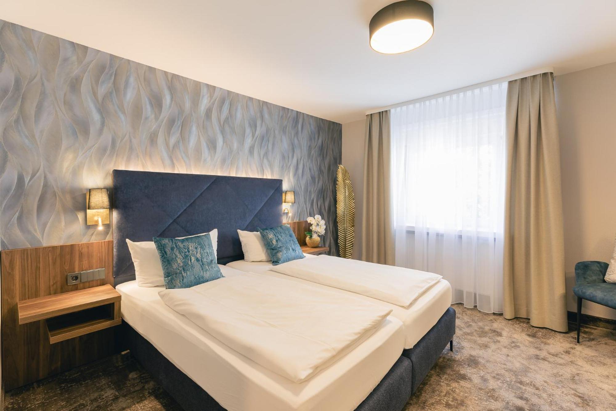Hotel & Restaurant Rose Битигхайм-Бисинген Екстериор снимка