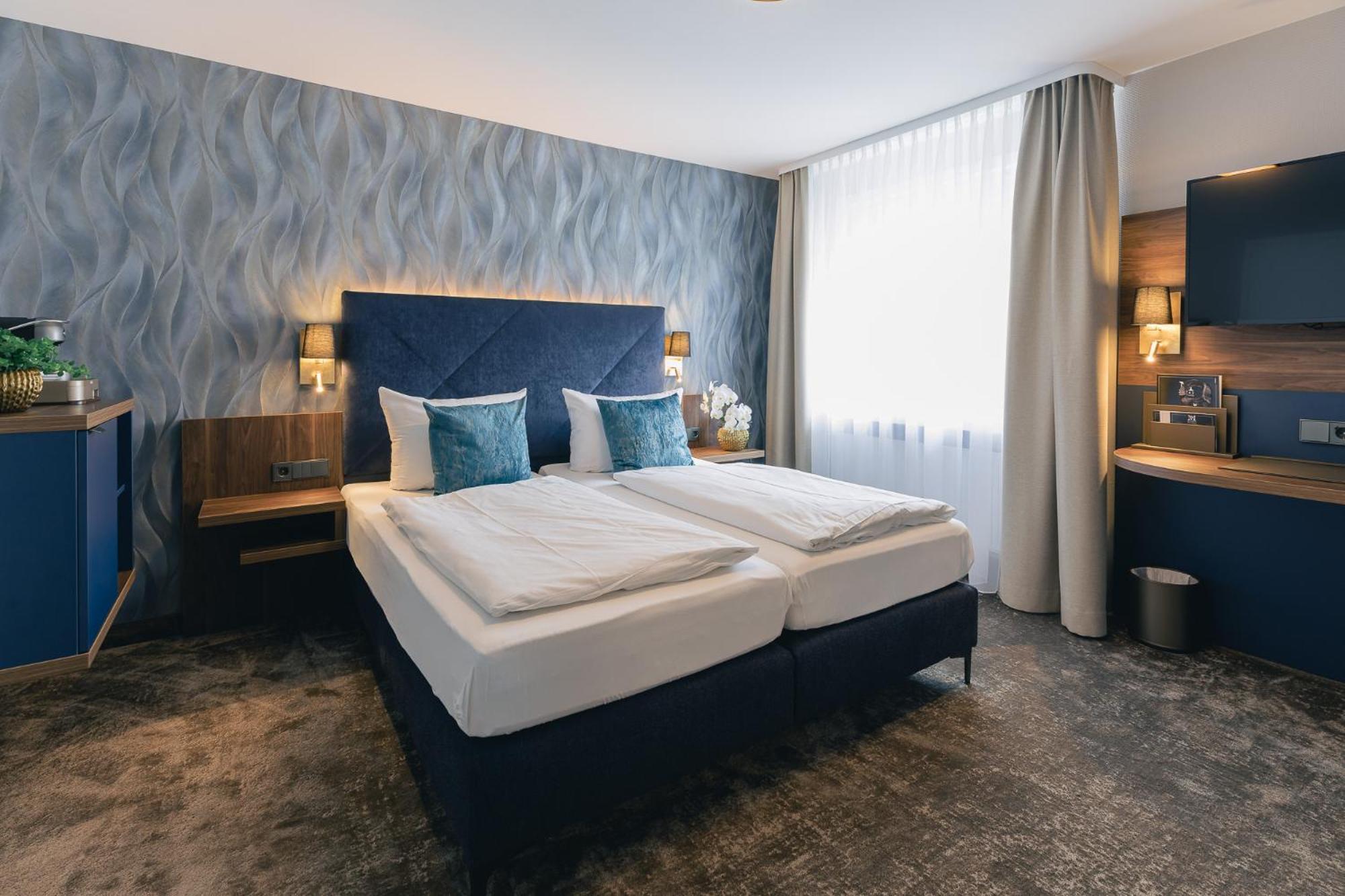 Hotel & Restaurant Rose Битигхайм-Бисинген Екстериор снимка